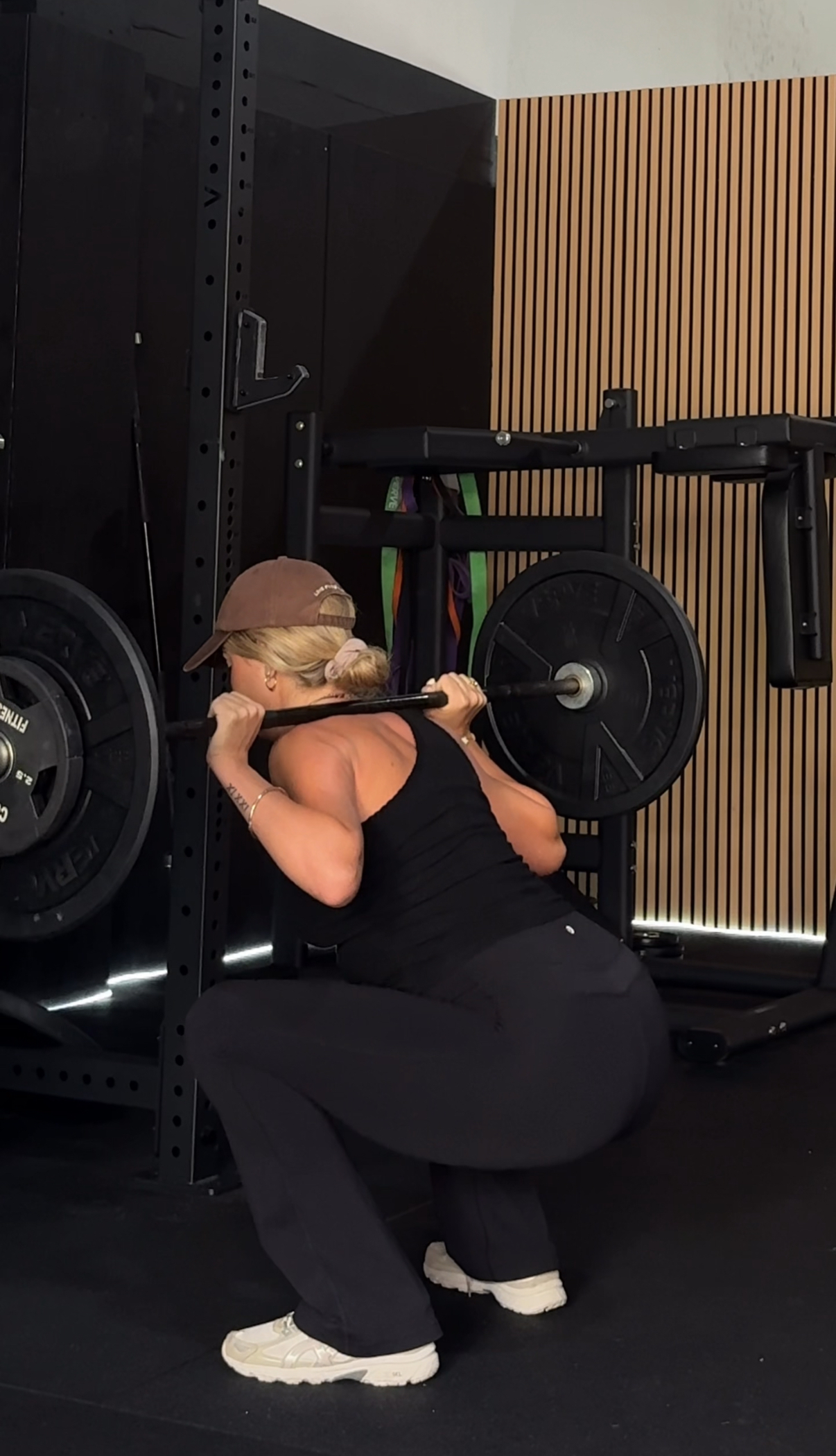 Women training at Studio Train